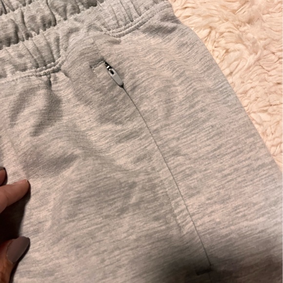 PUMA women’s cloudspun joggers!! - Picture 5 of 12